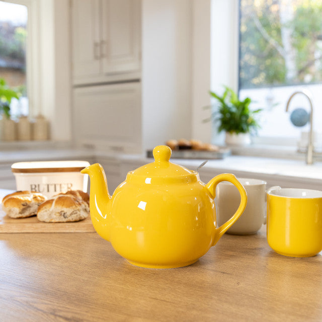 Teapot 4-Cup Yellow, with Infuser